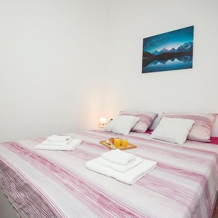 Studio Apartman Amalie Pazin Exteriér fotografie